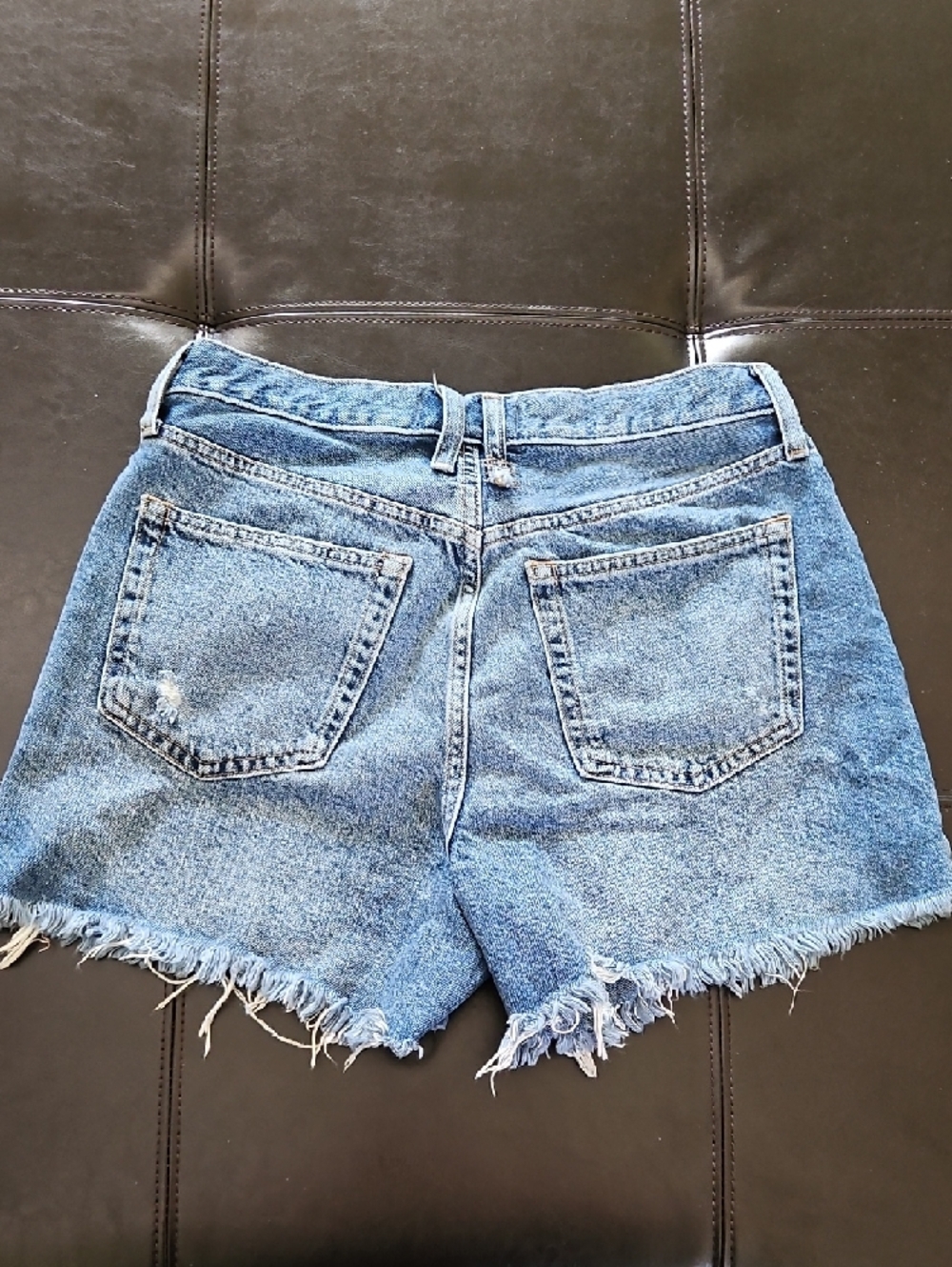 Free People We The Free Size 28 Light Blue Distressed Denim Cutoff Shorts - Picture 2 of 7